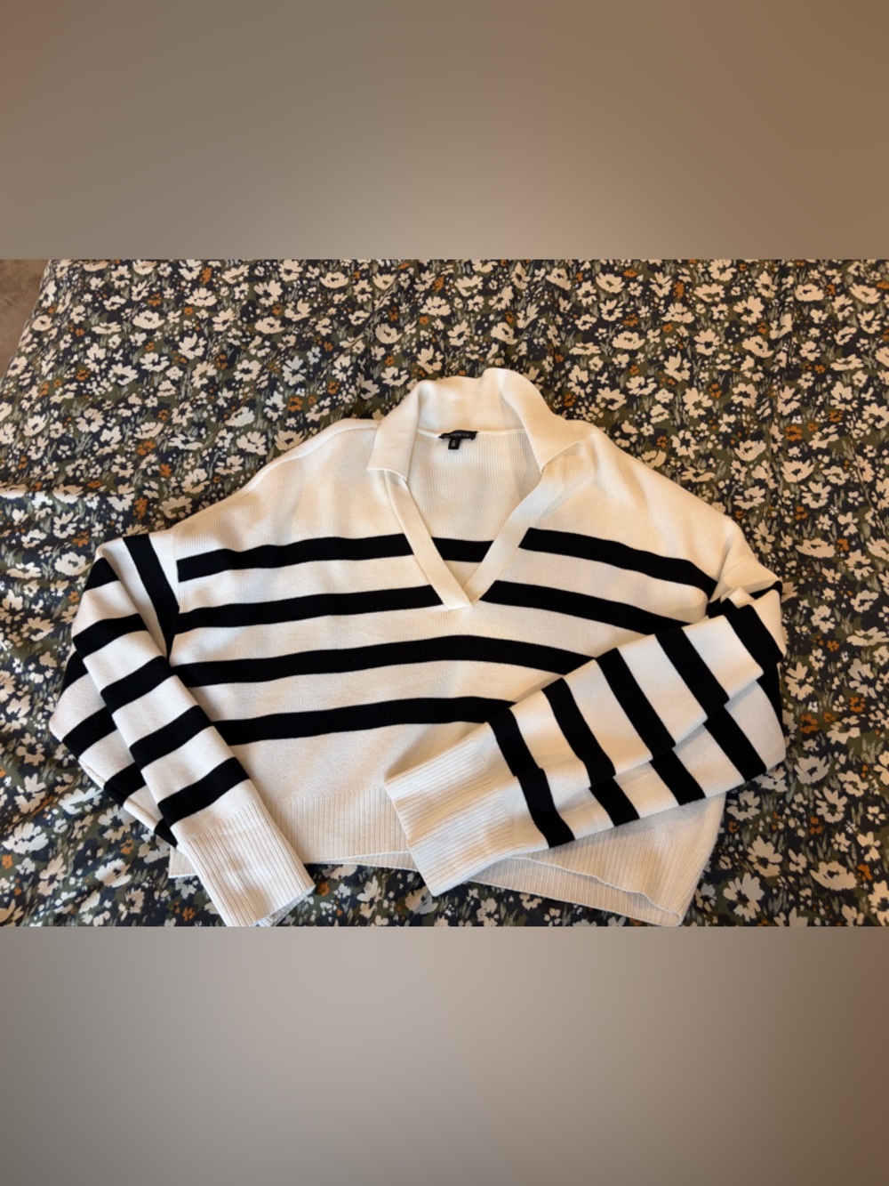Dynamite Black & White Striped V-Neck Sweater